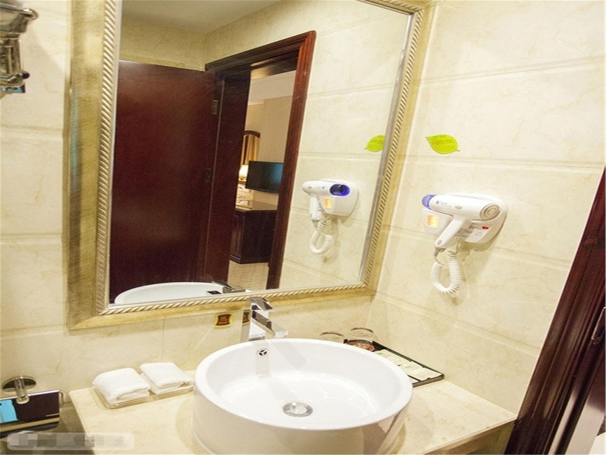 Vienna International Hotel Shanghai Hengshan Road Exterior foto